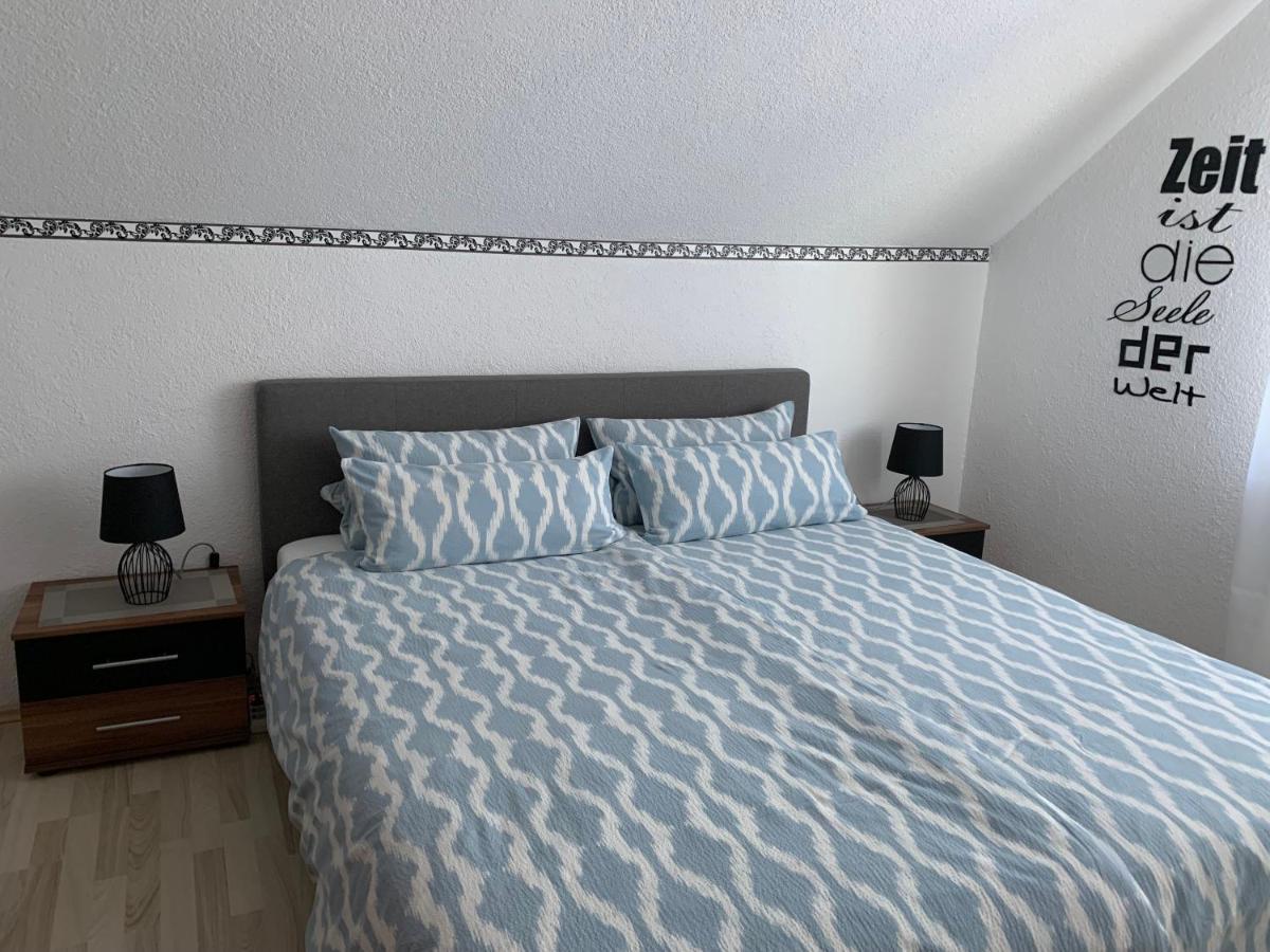 Apartment Adam Bechenheim Bagian luar foto