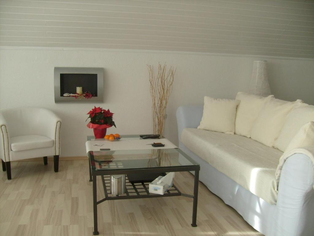 Apartment Adam Bechenheim Bagian luar foto